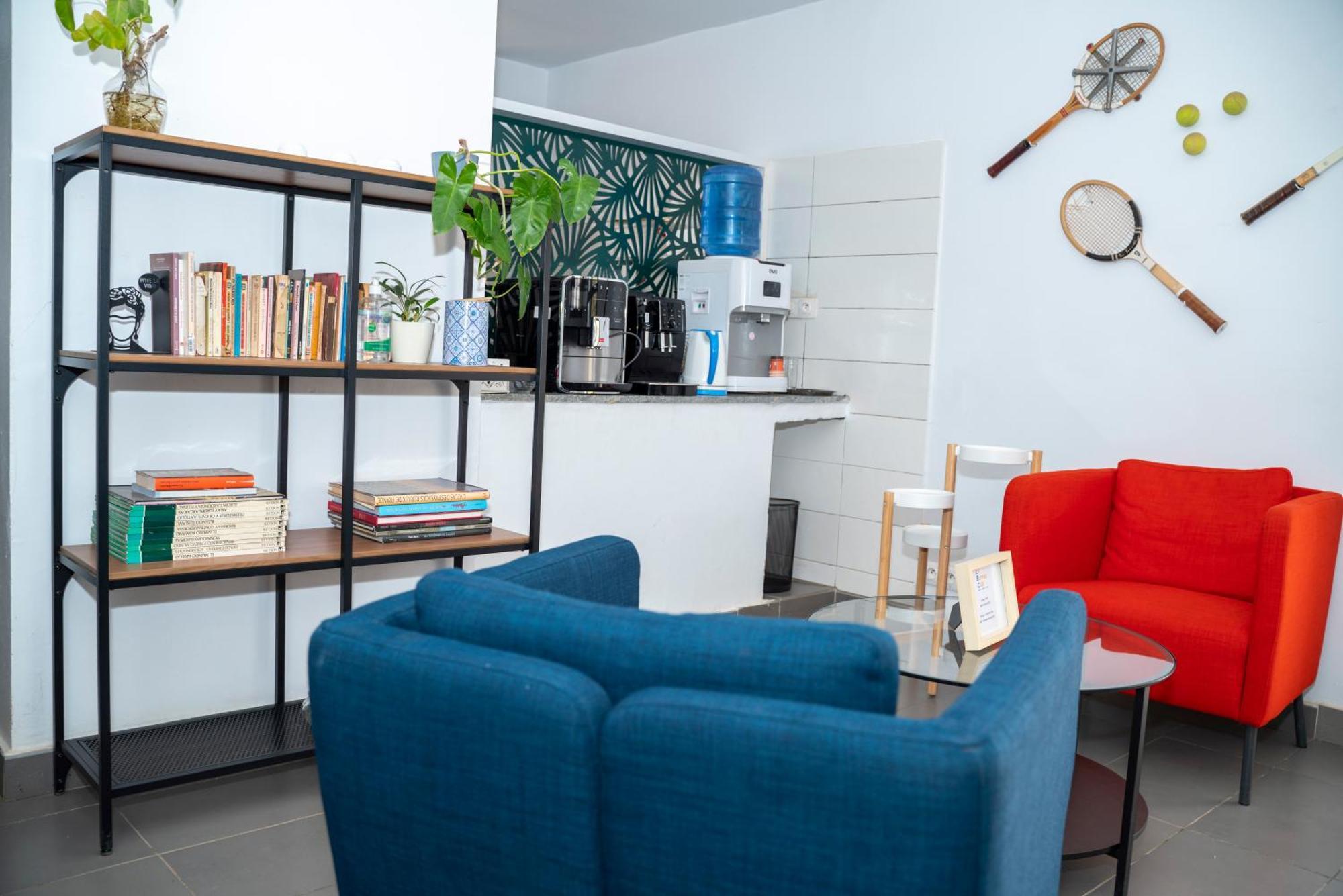 Le Bureau Club - Business Suites Нуакшот Экстерьер фото